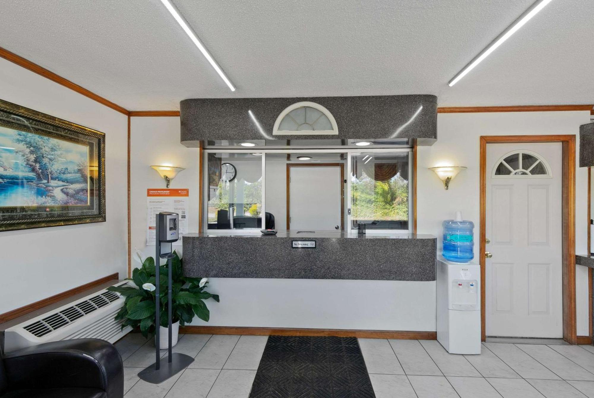 Econo Lodge Clemson Eksteriør billede